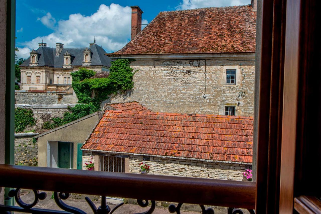 Auprès du Château Tanlay Extérieur photo